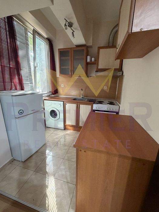 Продава се Двустаен апартамент в Пловдив, Съдийски - 49 кв.м за 2205 €/кв.м - Снимка #3