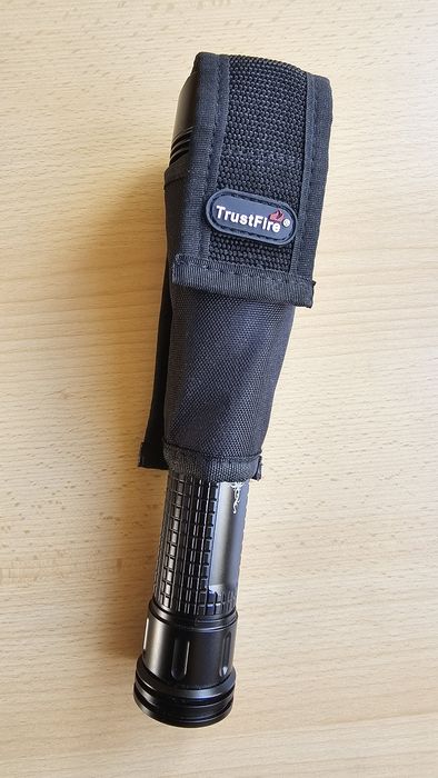 Lanterna TrustFire 8000 lumeni