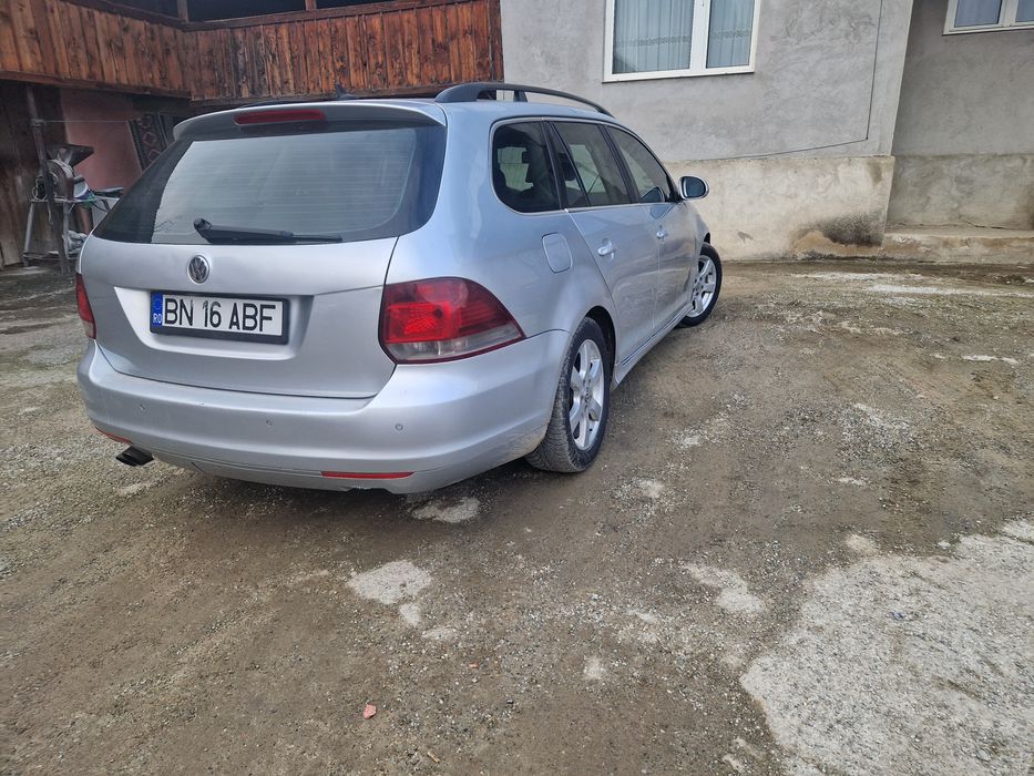 Volkswagen-Golf 5 (anul 2008)