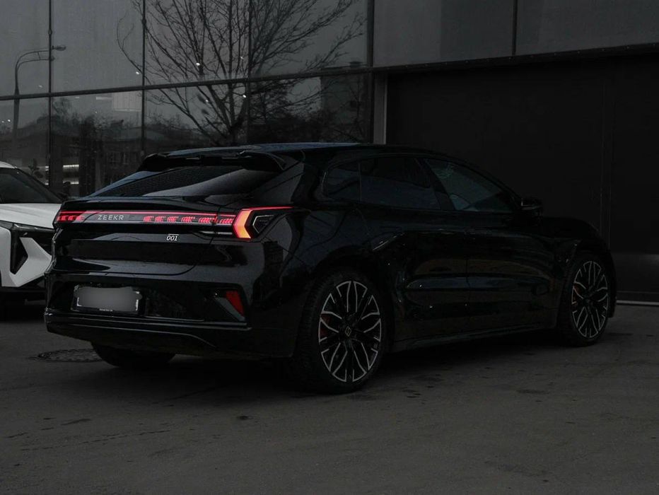 Zeekr 001  nasiya savdo