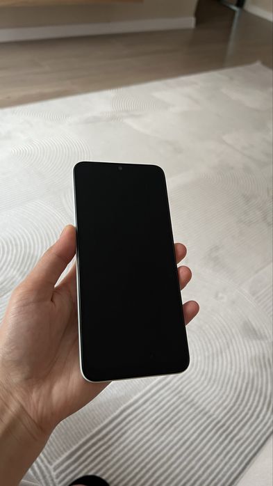 Продается новый телефон