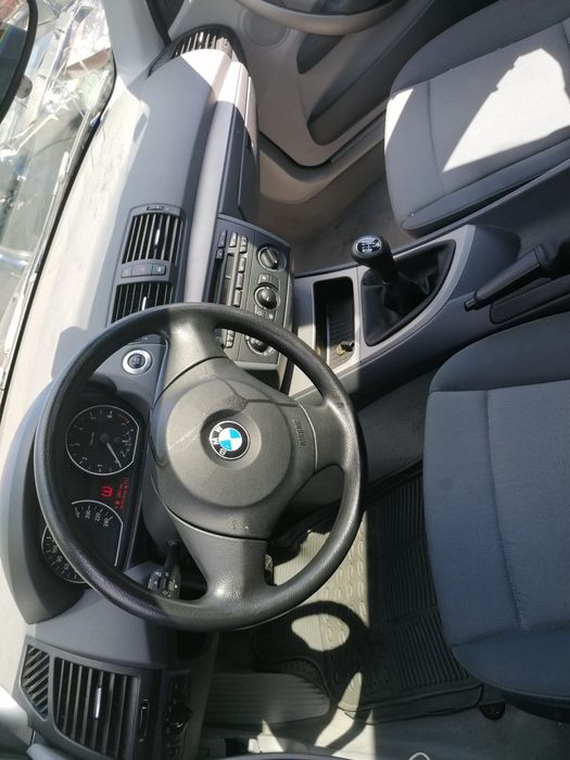 Dezmembrez BMW seria 1 e87 116 i