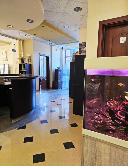 Завършен и обзаведен офис кв. Овча купел. Дворно пространство.