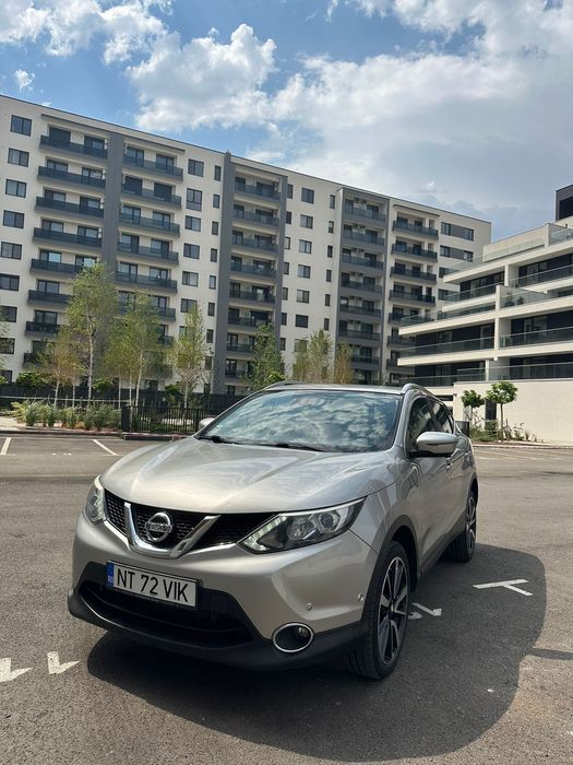 Nissan Qashqai Tekna / 1.6 dci / Automat / 2015 / Camere 360