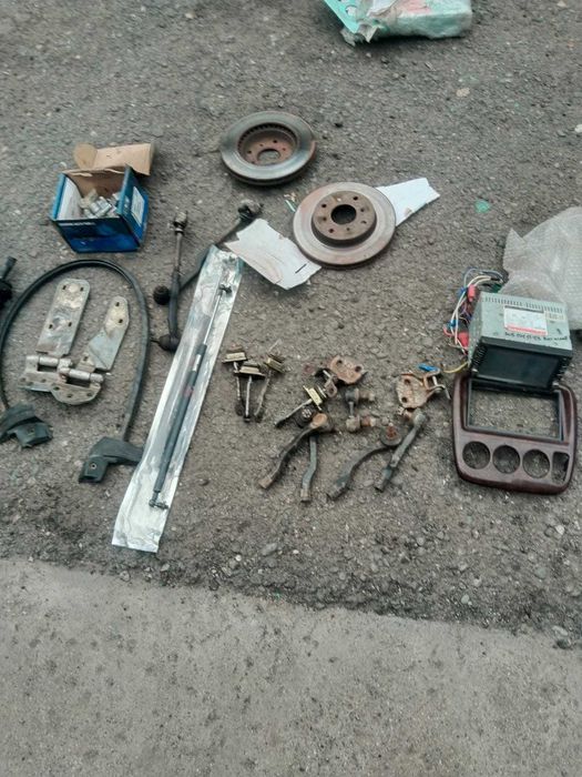 Продам запчасти на Хонда