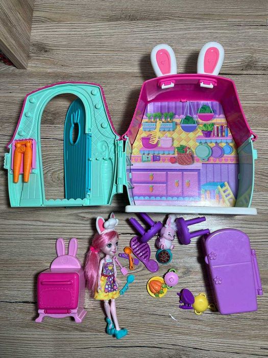 Игровой набор с куклой Домик Бри Кролик Enchantimals Mattel