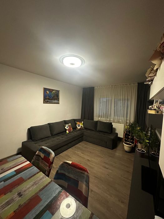 Persoana fizica, inchiriez apartament 2 camere decomandate Nicolina