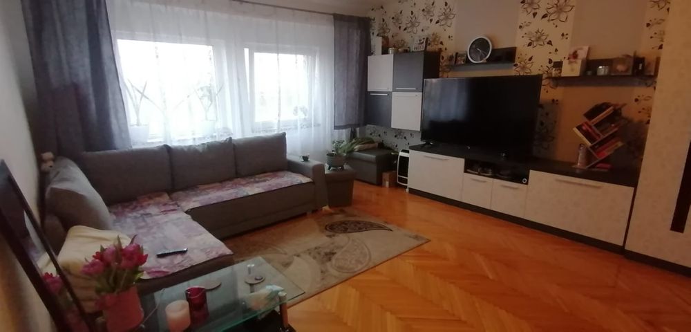Inchiriez apartament doua camere Banul Maracine