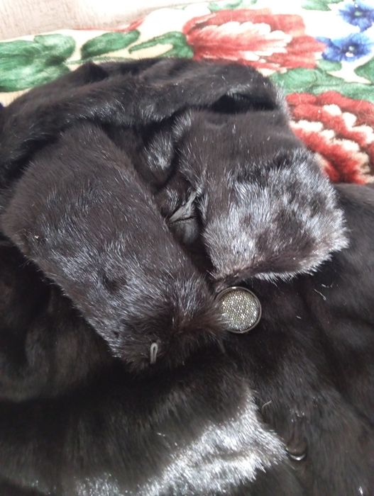 Продам норковую шубу