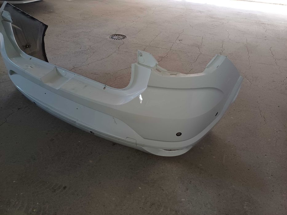 Bara spate Dacia logan 3 alb