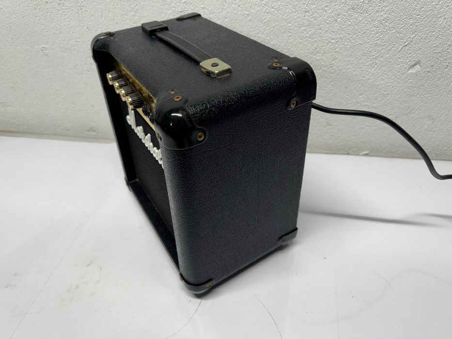 Кубе - Marshall MG10CD/ 40 W