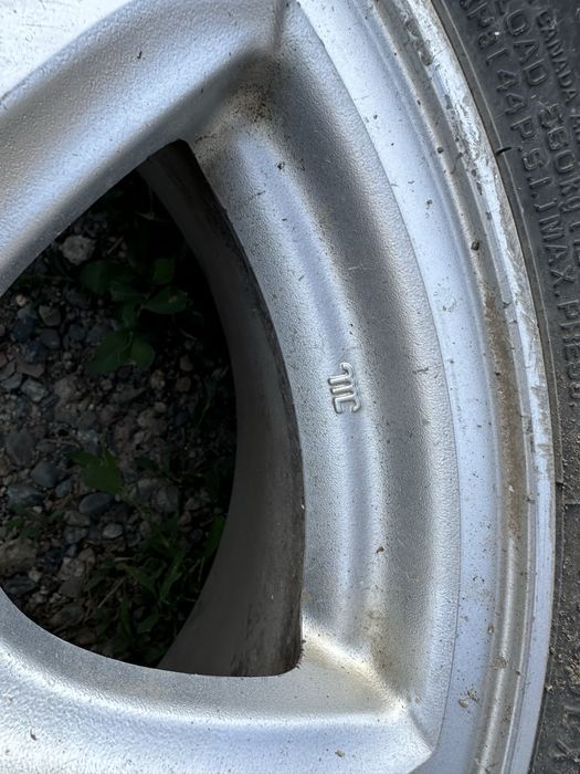 Диски с резиной оригинал Honda R15