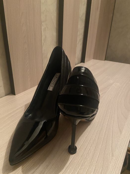 Туфли 36 размер. Можно обмен.