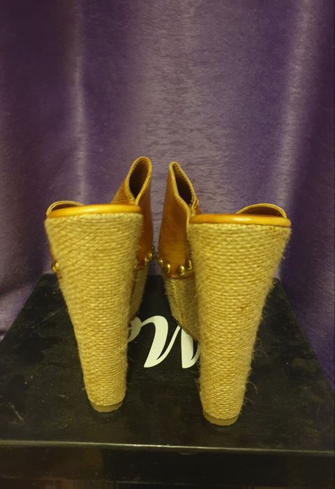 Încălțăminte damă: Sandale și saboți dama