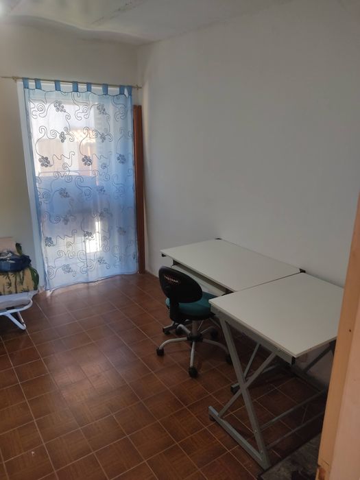 Продавам самостоятелна къща в Италия