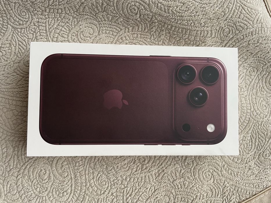 Продам iPhone 18 Pro Max 256gb