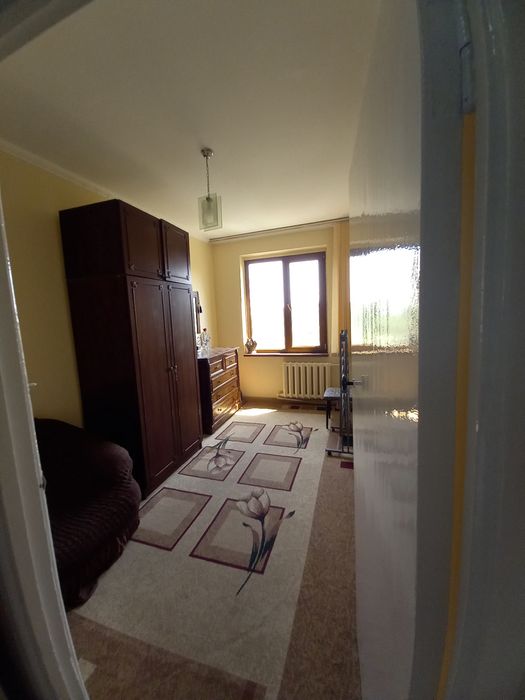 Обмен 9 мкрда 3 хона уйни. Келишган холда  4 хонага