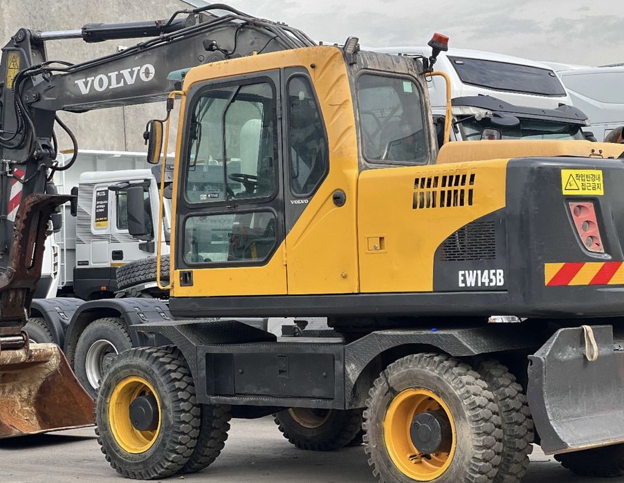 VOLVO EW145B 0,65 kub