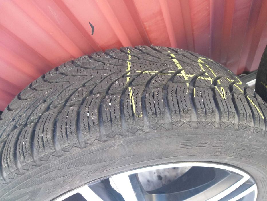 Doua Anvelope Iarna Nokian WR Suv 4 235 55 R19 An 2018 ci256