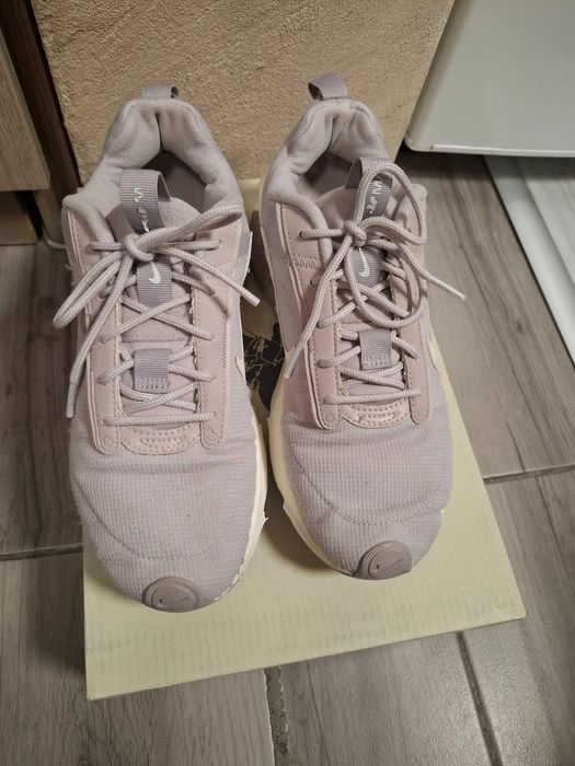 Дамски маратонки Nike Air 38,5