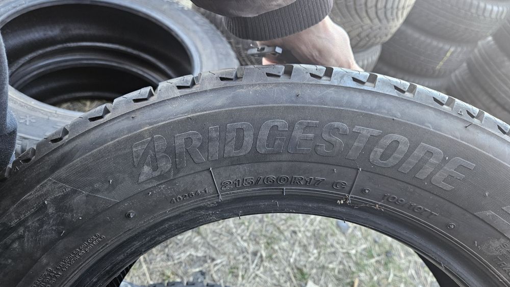 2бр гуми 215 60 17С дот 21 бриджстоун bridgestone