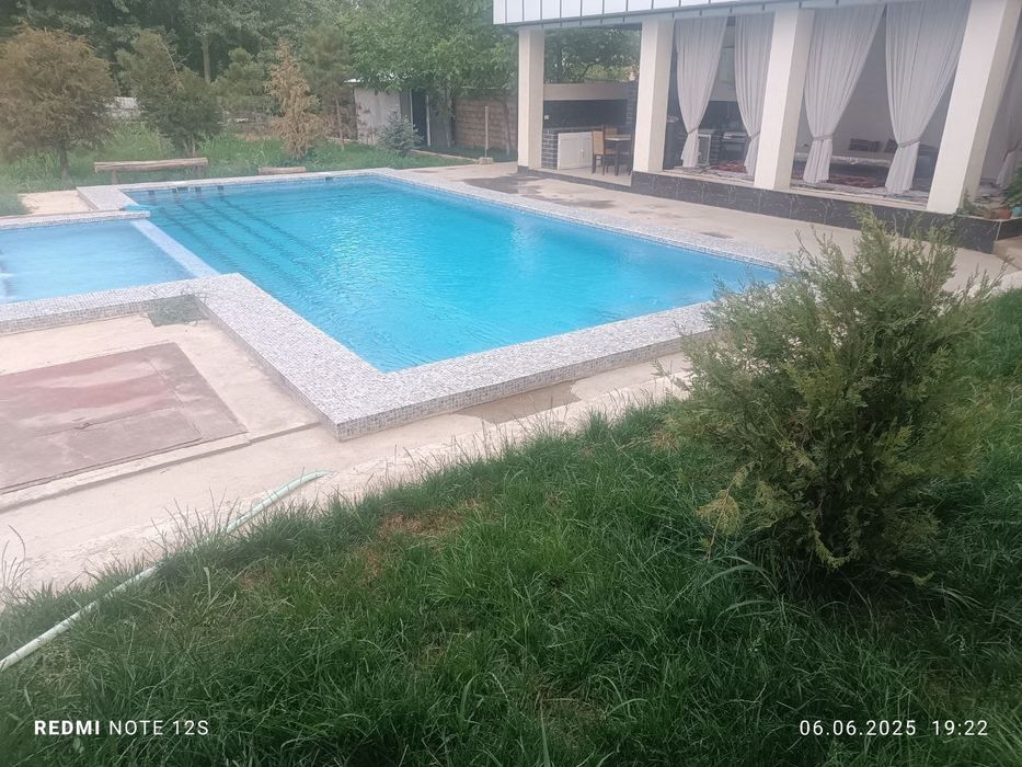 Oqtosh oylaviy va ulfatlar uchun dacha