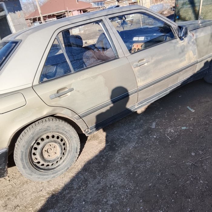 Mercedes Benz E 230 продам машину