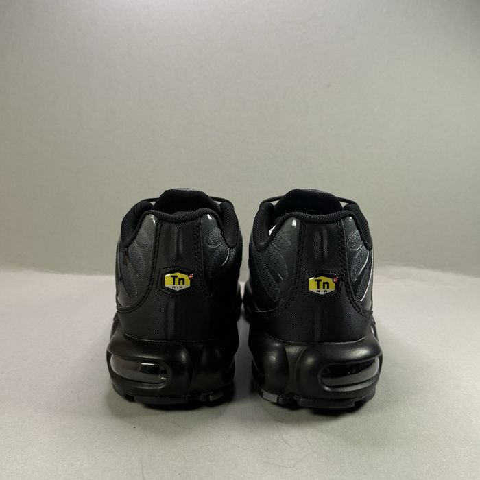 Nike Air Max Plus TN "Paris Grey"! НОВИ!