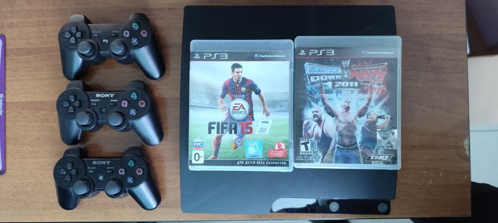 PS3 Slim 1TB в хорошем состоянии
