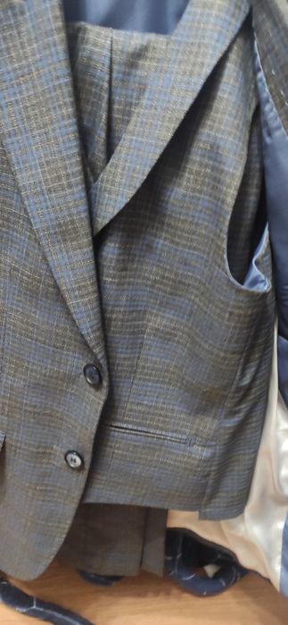 Брючный костюм тройка