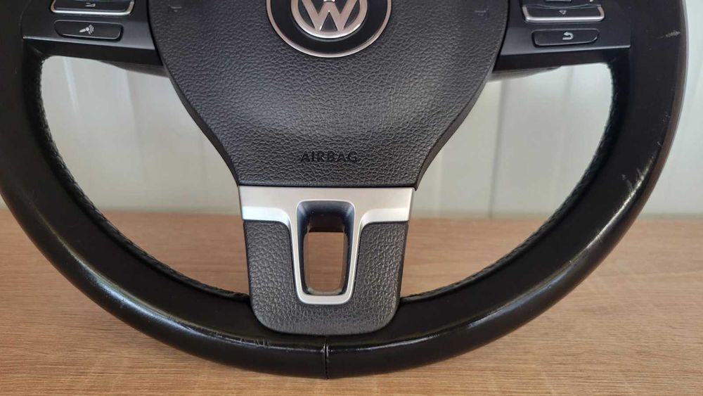 Кожен мулти волан с аербег VW Фолксваген Голф 6 Пасат 7