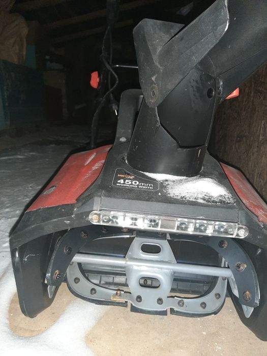 Снегоуборочная машина