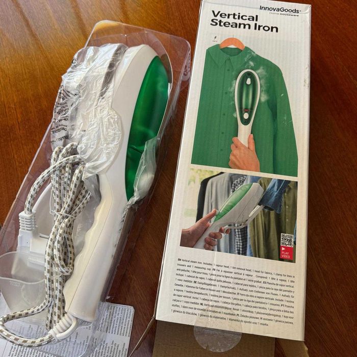 Fier de calcat vertical cu aburi nou