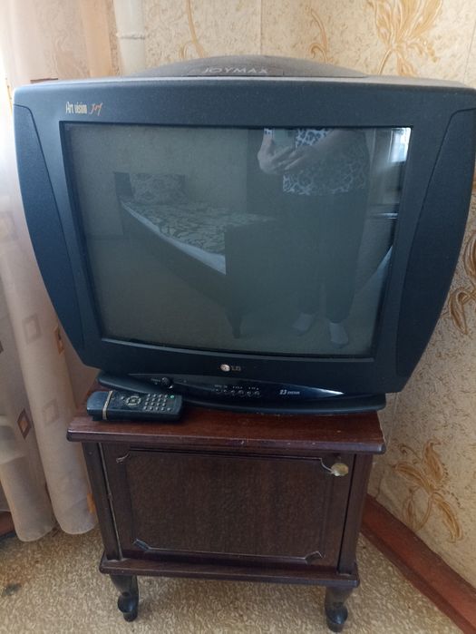 Продам телевизор.