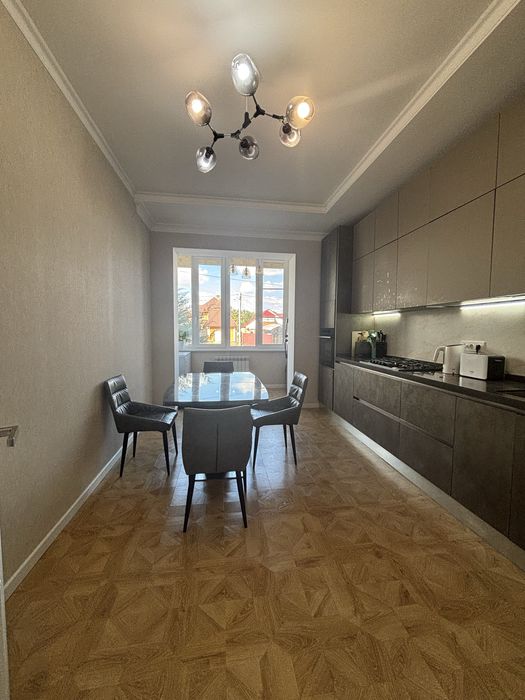 Продается 3х ком Универмаг 1/3