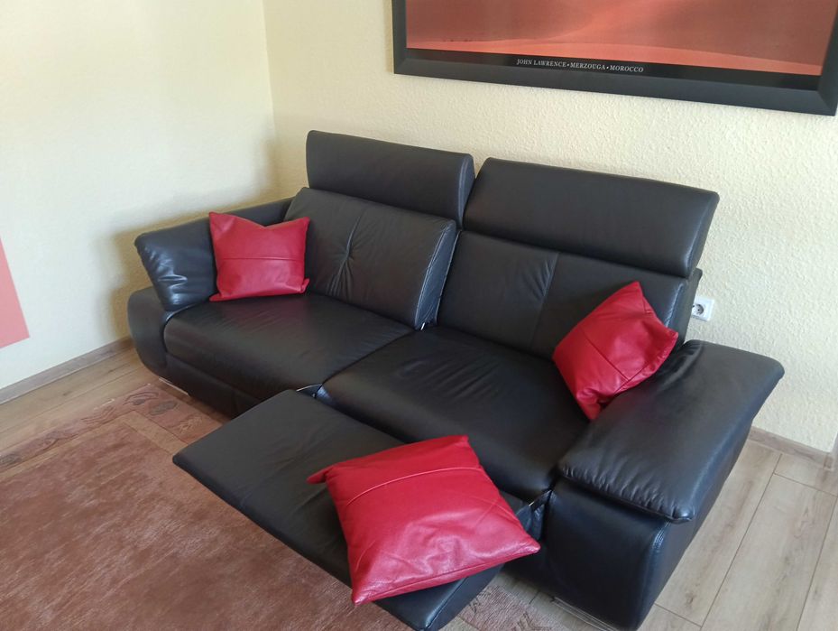 Design Canapea din piele naturala 3Persoane, extensibila, stare foarte buna.