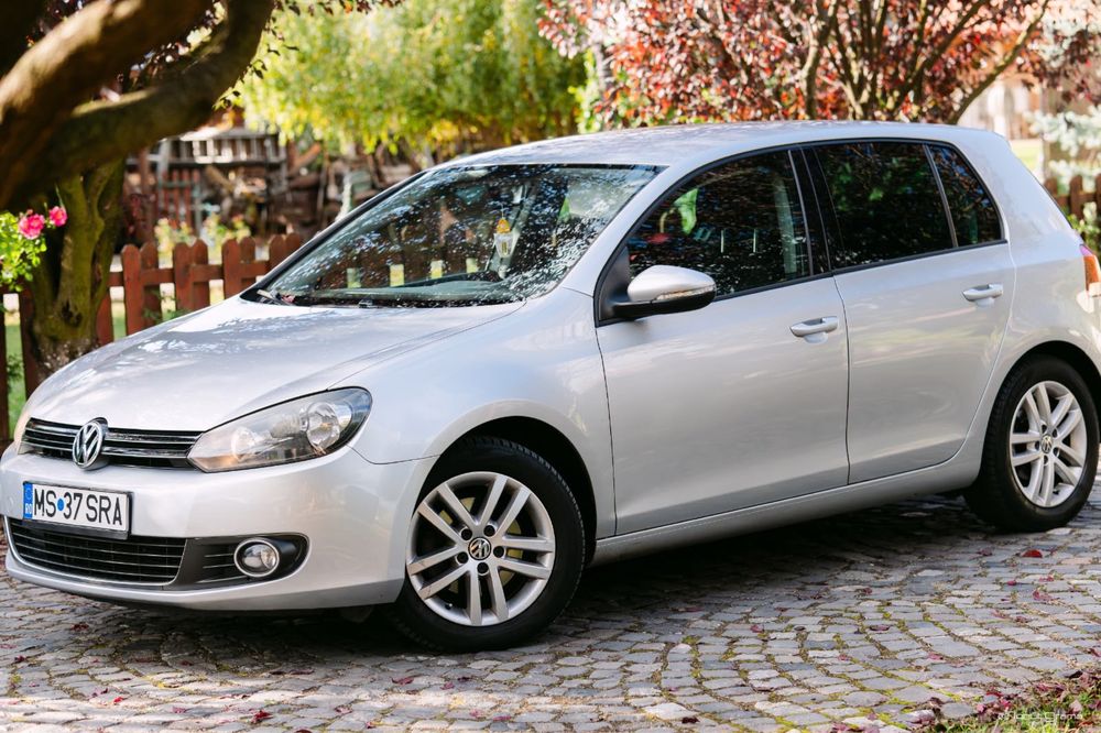 VOLKSWAGEN Golf 2011 — imagine 2
