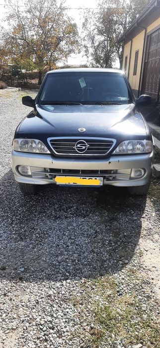 Ssang yong Musso sotiladi