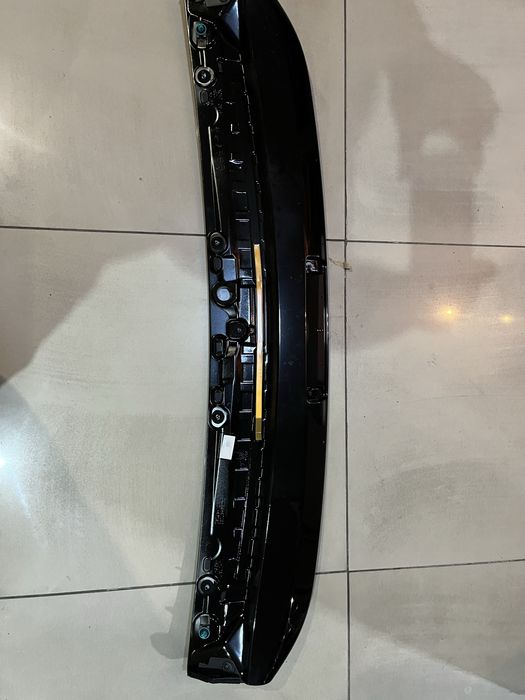 Сполер на тойоту приус 2010