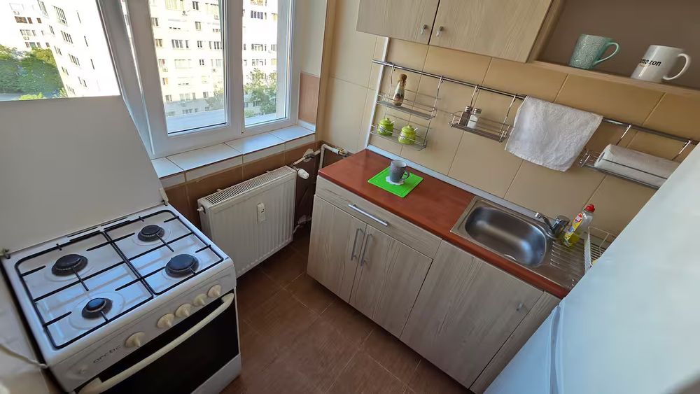 Proprietar – ofer spre închiriere garsoniera chiar la metrou Dristor