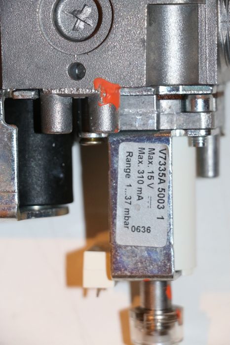 Vana de gaz HoneyWell VK4105M centrala Immergas Eolo Mini 2006 - 2008