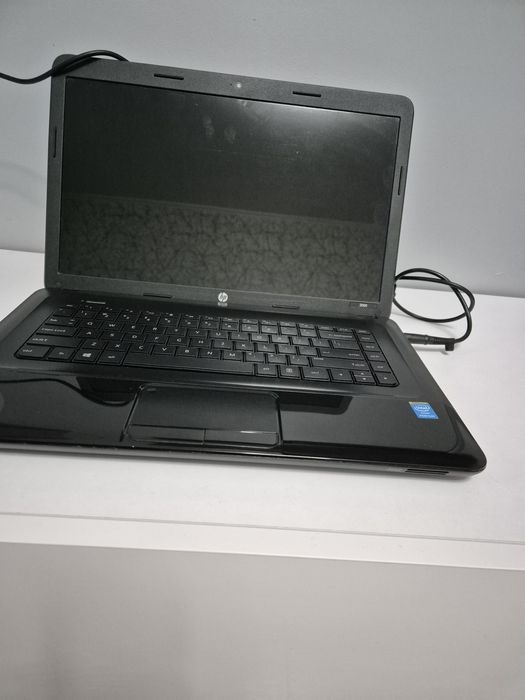 Laptop HP 2000 .