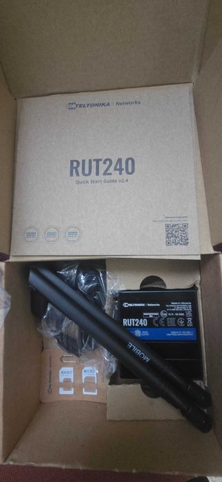 Router teltonika rut240 4g