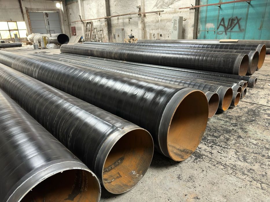 Трубы стальные разных диаметров