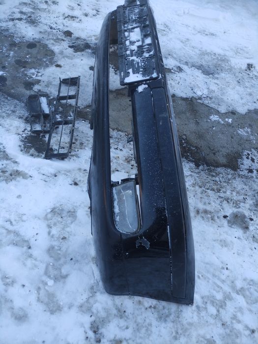 Бампер БМВ е39 перед