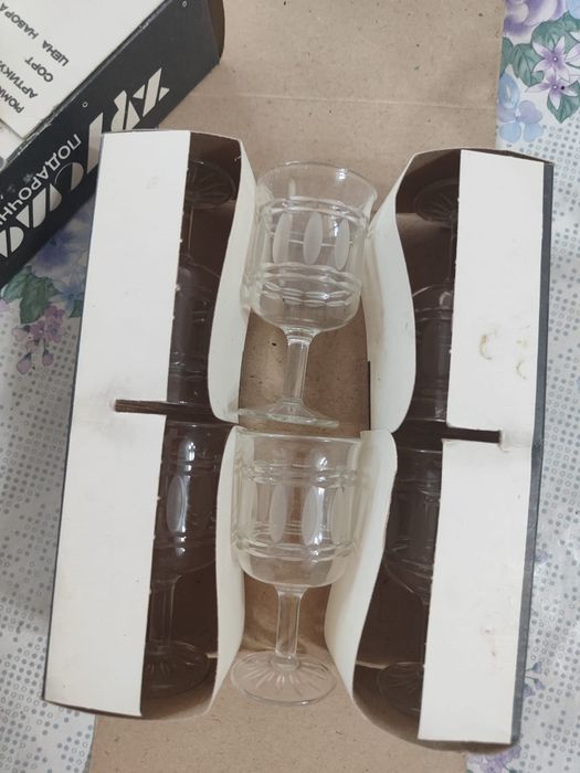 Хрустальные рюмки