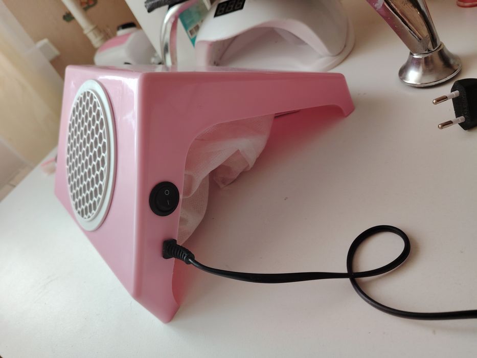 Продам пылесос для маникюра 45 v