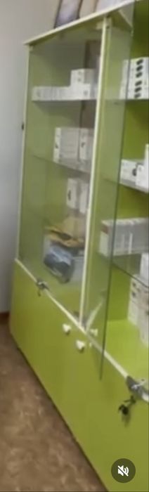 Стол, ветрина, комплект