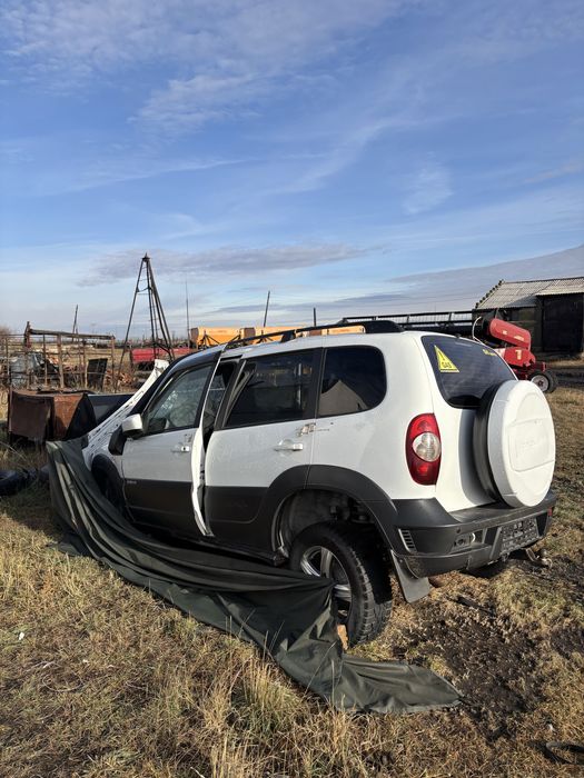 Шевроле нива , авариайрая