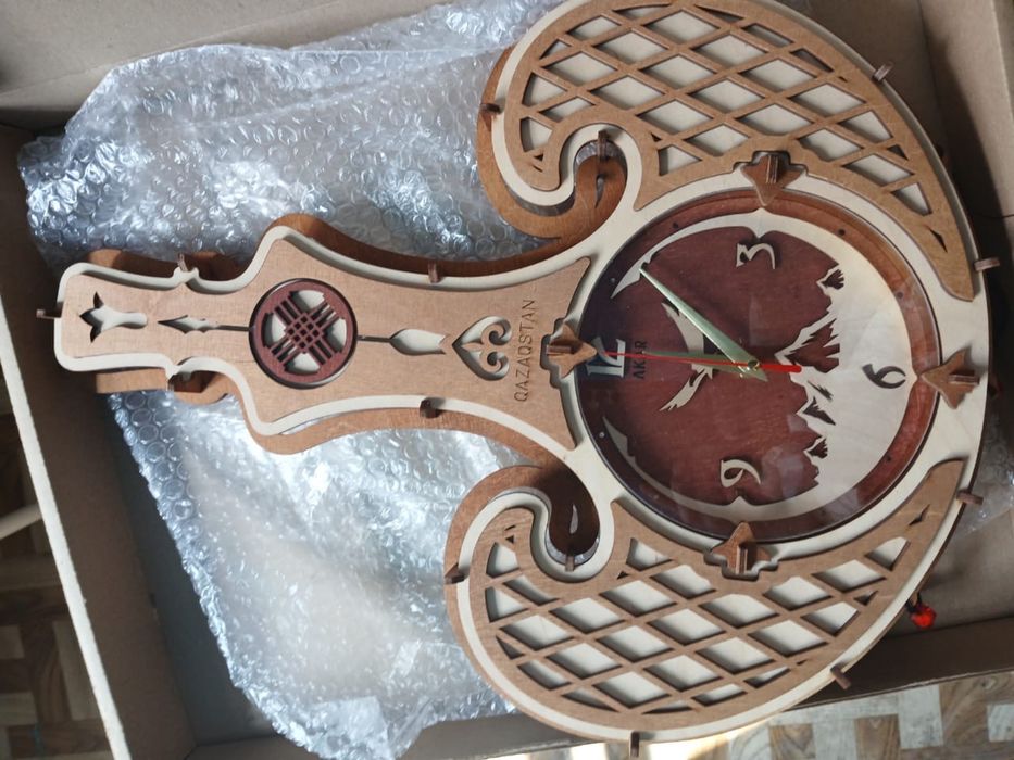 Настенные национальные часы